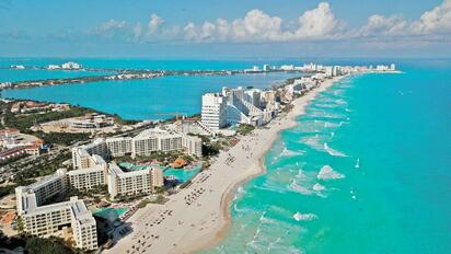 Anuncian cortes de energía en Cancún durante la 89 Convención Bancaria