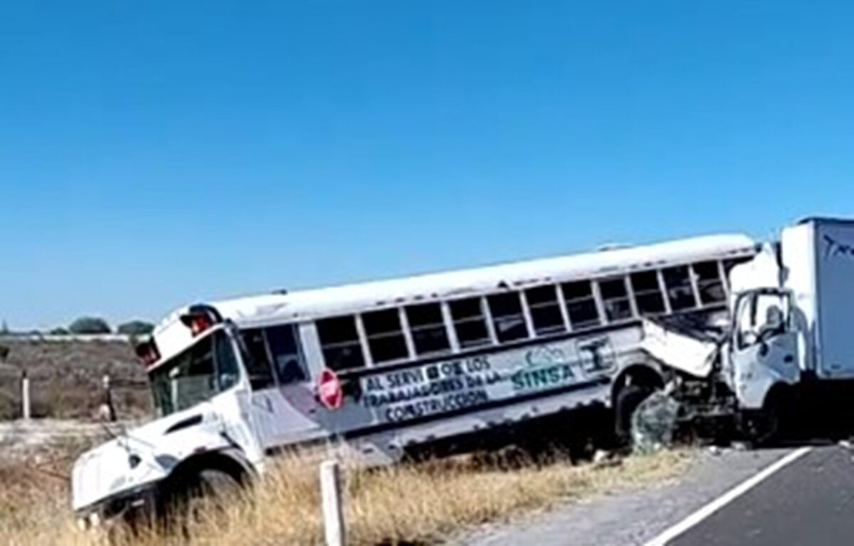 Siete lesionados tras choque de autobús en la carbonífera