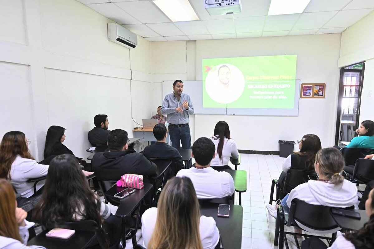 Carlos Villarreal