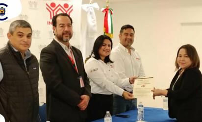 Reconocen a empresas cumplidas con distintivo Infonavit en Piedras Negras