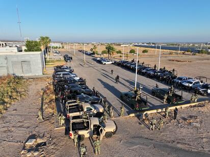 Trasladan a 80 internos de Piedras Negras a penal de Monclova bajo fuerte operativo