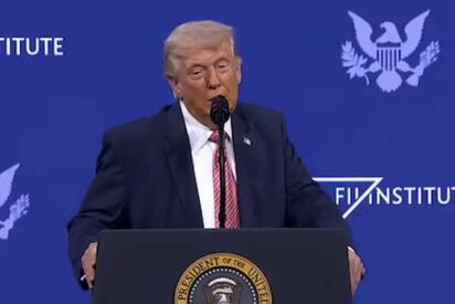 Trump recrea llamada con Sheinbaum sobre Golfo de América