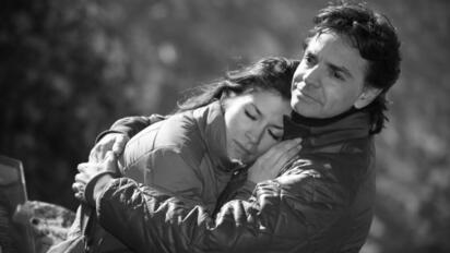 Derbez y Rosaldo celebran 20 años de amor