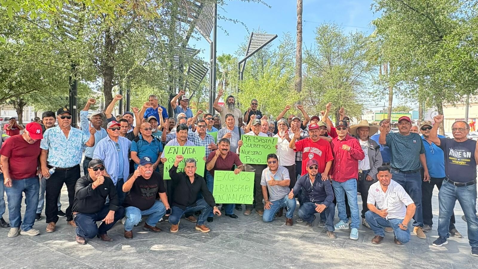 Trabajadores de AHMSA esperan definición judicial mientras solicitan apoyo emergente al Gobierno Federal