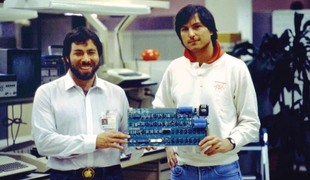 La traición de Steve Jobs que casi destruye Apple antes de su éxito