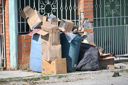 Contenedores rebasados reflejan hábitos en el manejo de residuos