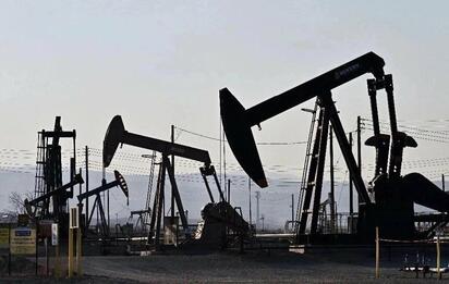 Petróleo Brent cae 16% tras alto el fuego en Irán