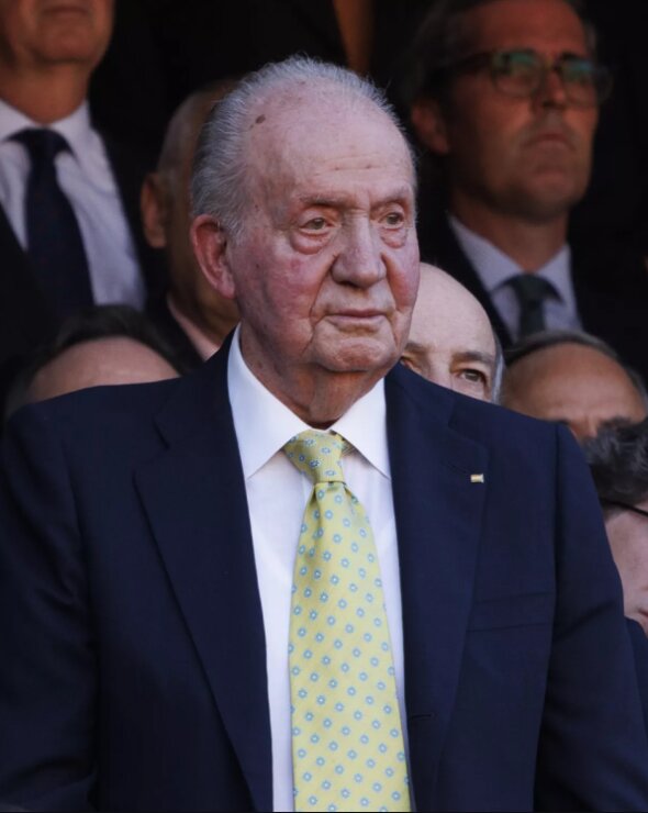 Polémica por premio a Juan Carlos I en Francia crece en España