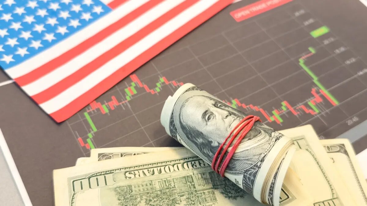 Inflación en EU sube a 3.3% por alza histórica en gasolin