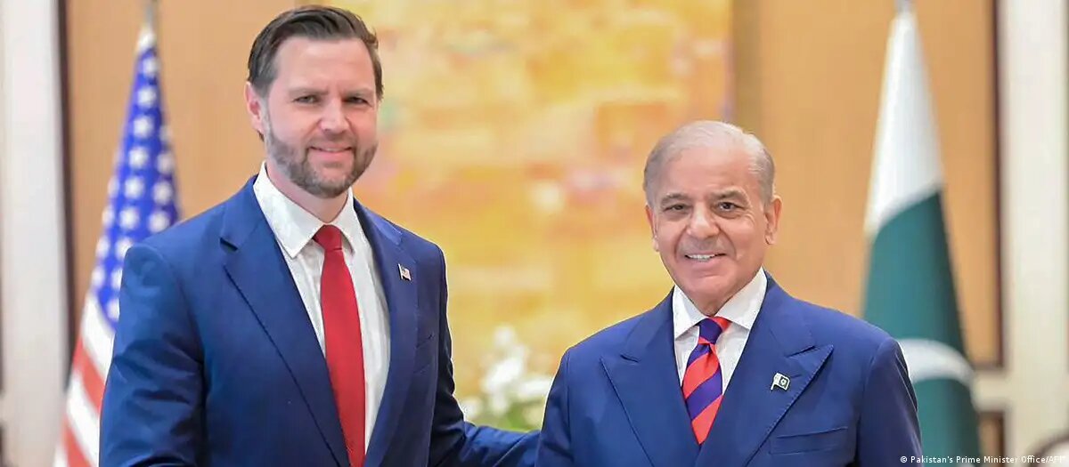 Irán y Estados Unidos concluyen primera fase de diálogo en Islamabad