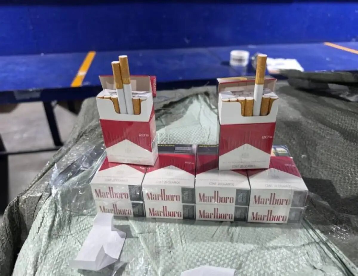 Semar decomisa 1.8 millones de cigarros ilegales en el AICM valuados en 9.5 mdp