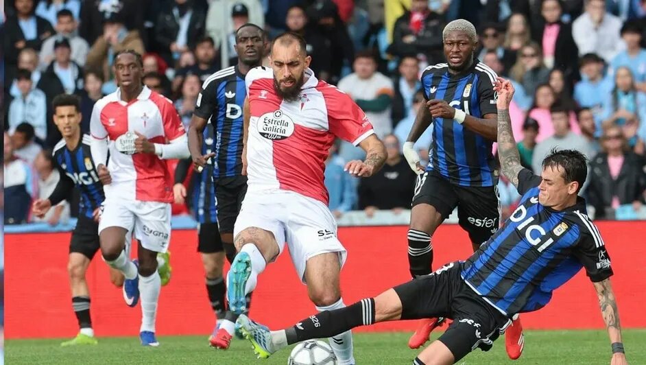 Celta de Vigo pierde 3-0 ante Real Oviedo en Balaídos y se aleja de la quinta plaza