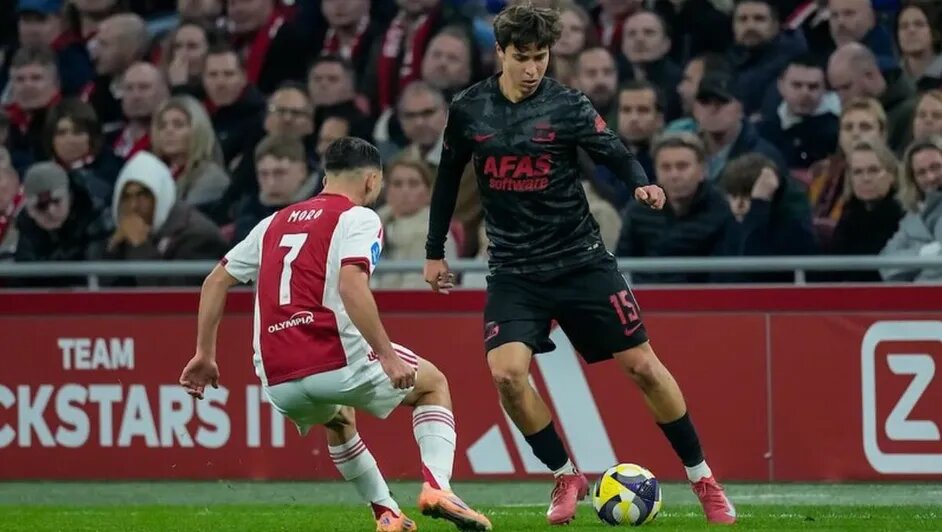 Mateo Chávez vuelve a jugar con el AZ Alkmaar tras lesión en el hombro izquierdo