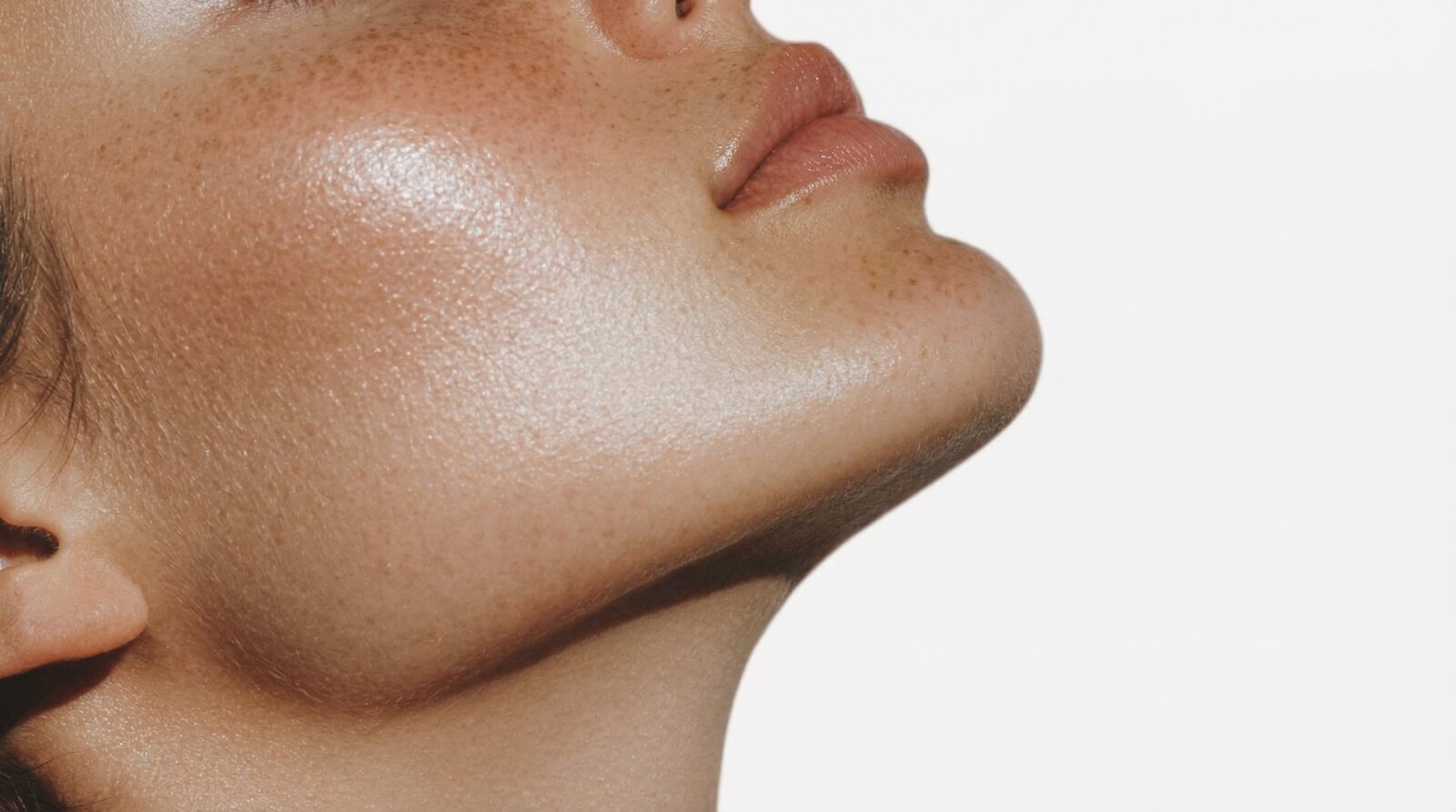 Extracción de grasa bucal: riesgos de envejecimiento prematuro y asimetría