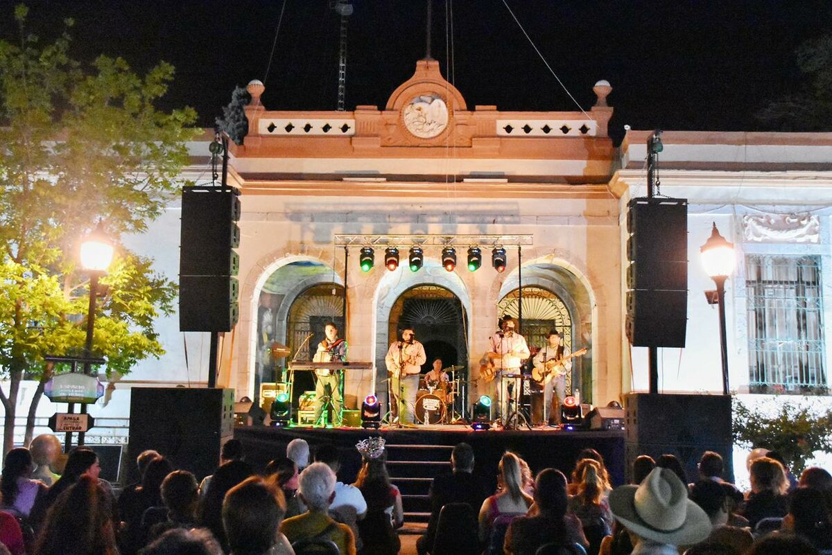 región: Evento fortalece la identidad, tradición y participación juvenil en una de lascelebraciones más emblemáticas del municipio