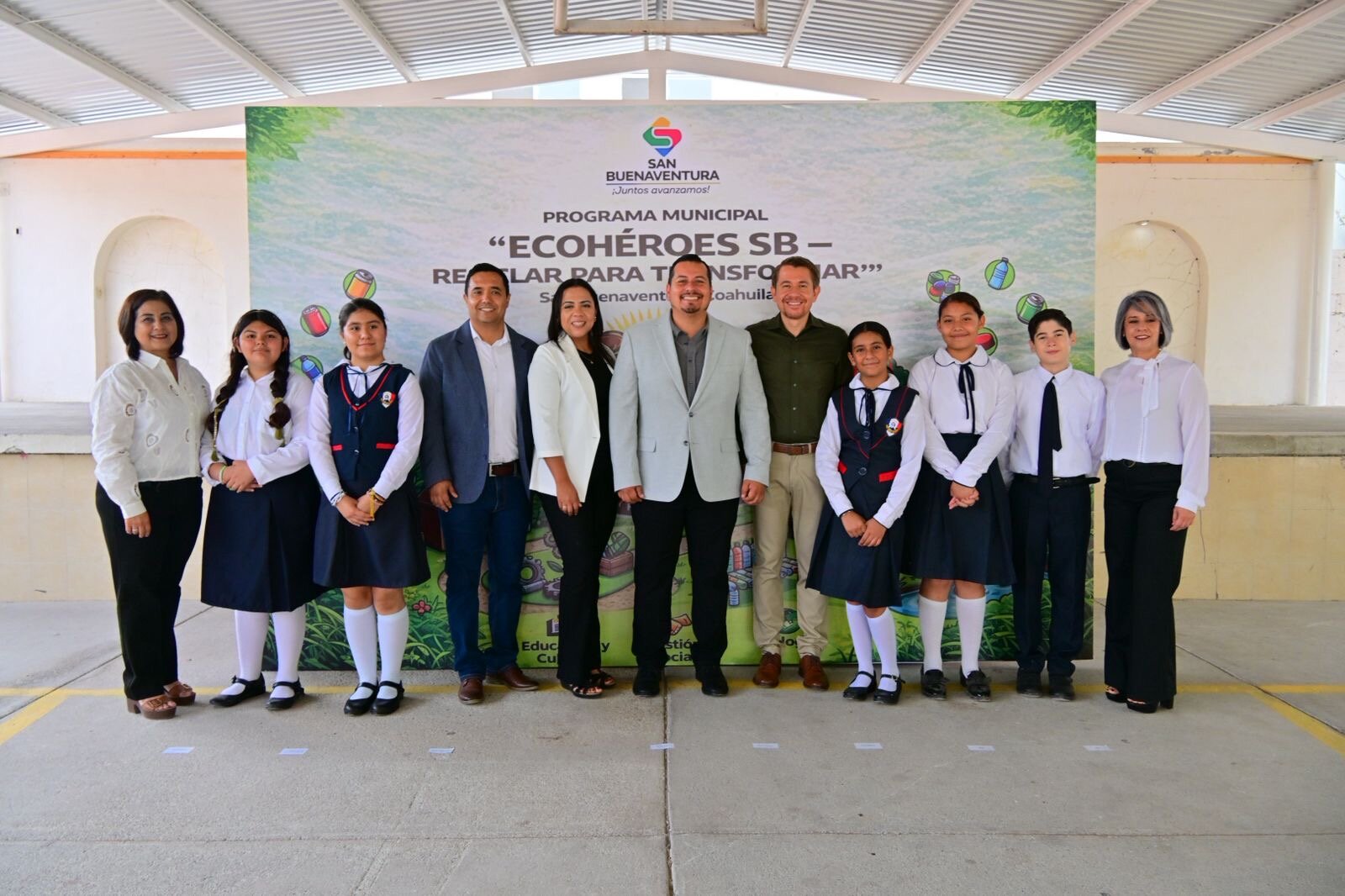 Gran participación en lunes cívico en Escuela Primaria Zaragoza de San Buenaventura