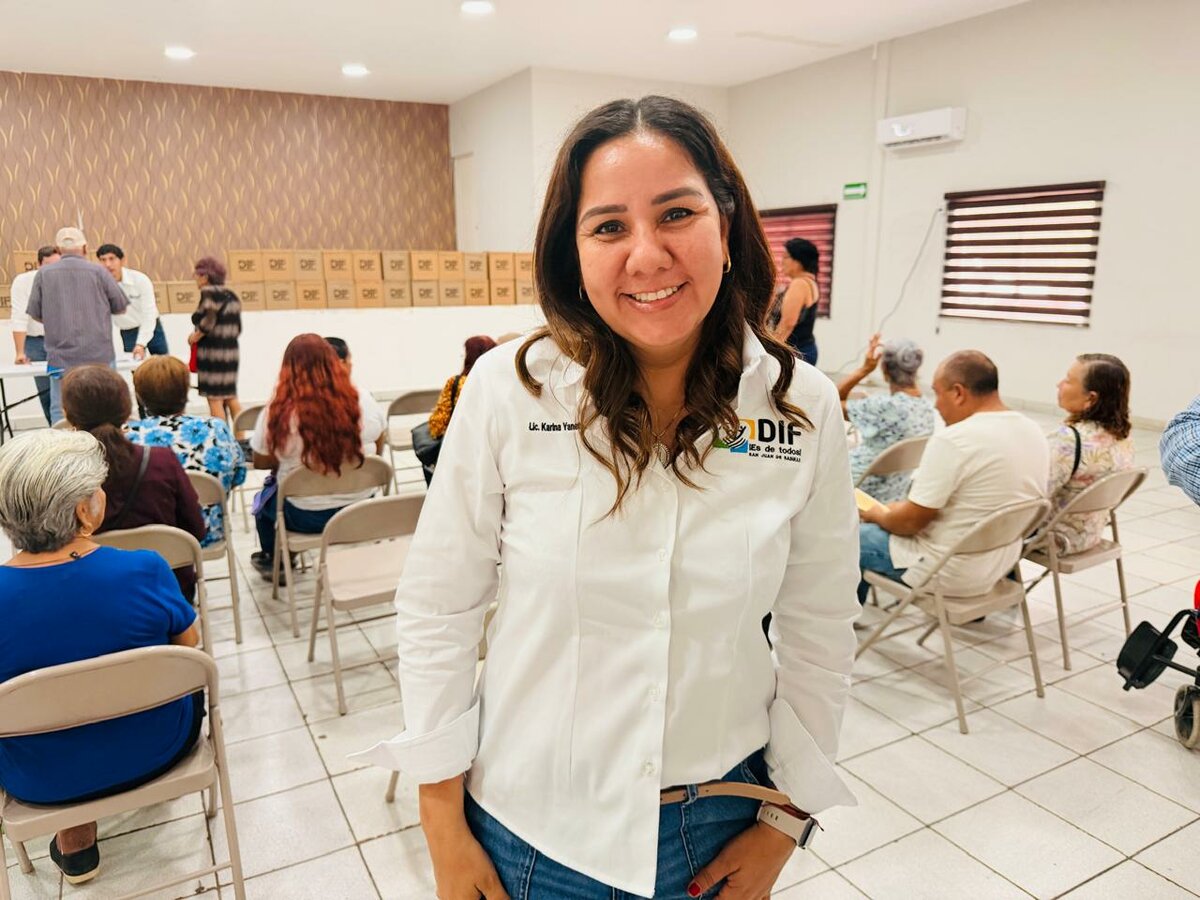 DIF San Juan de Sabinas entrega canastas alimentarias a adultos mayores