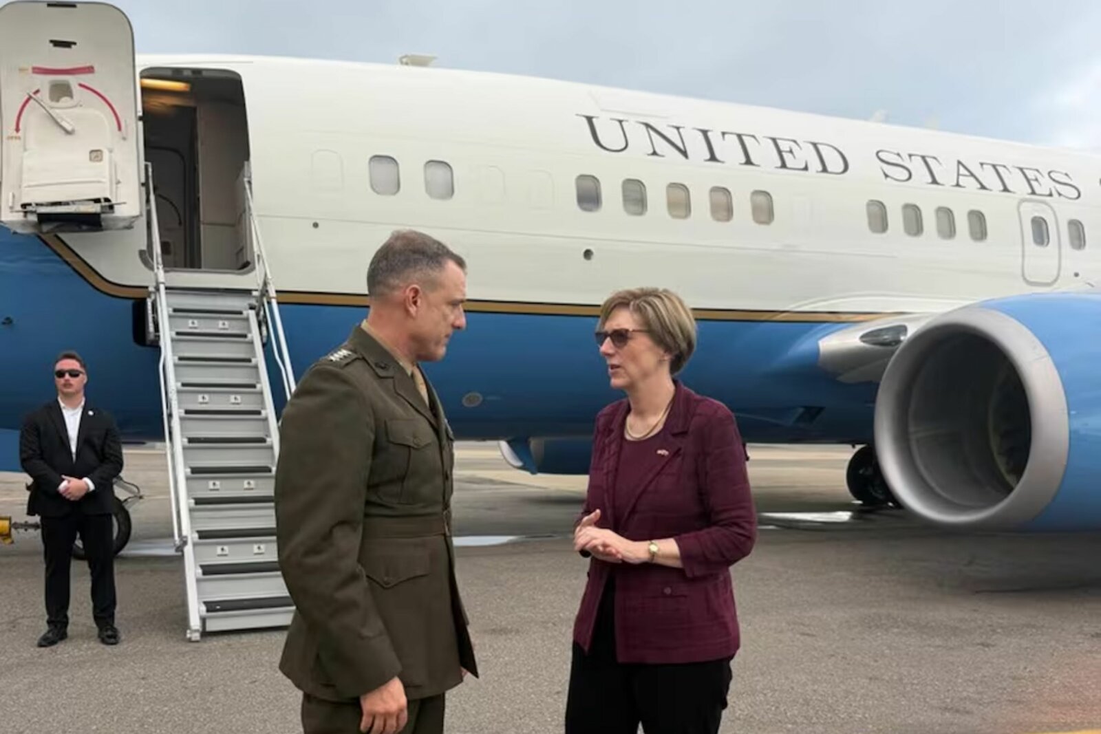 EU confirma relevo diplomático en Venezuela: John Barrett sustituye a Laura Dogu