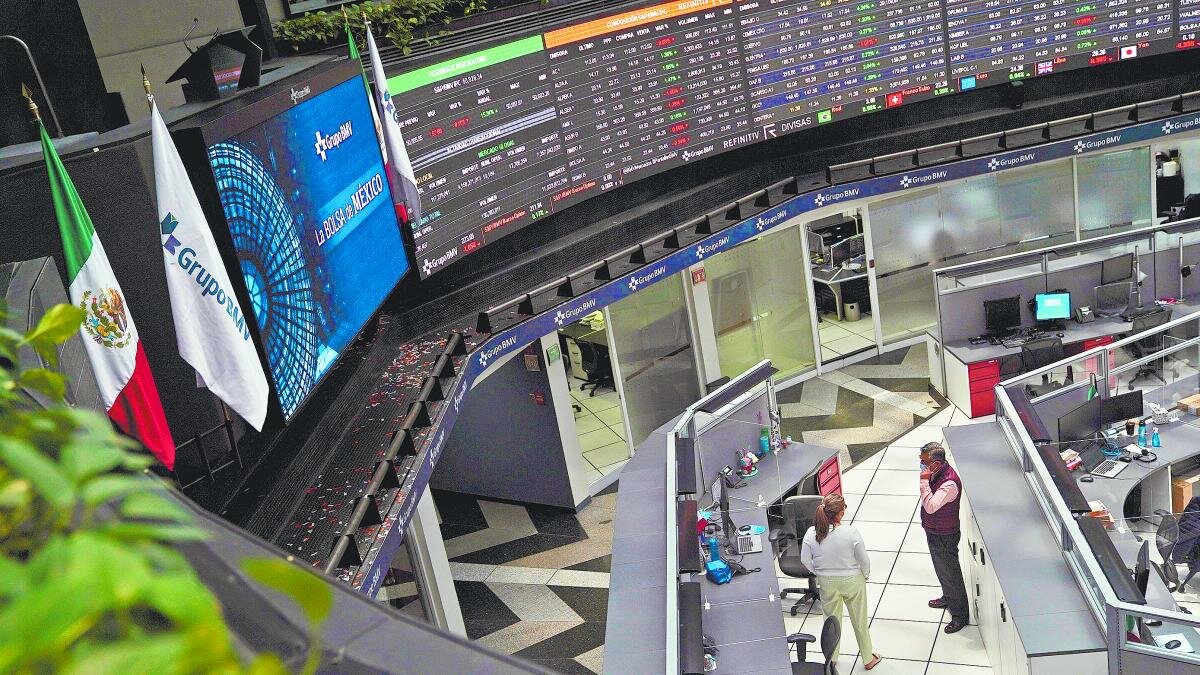 Bolsa Mexicana cae por tensión geopolítica y mercados globales