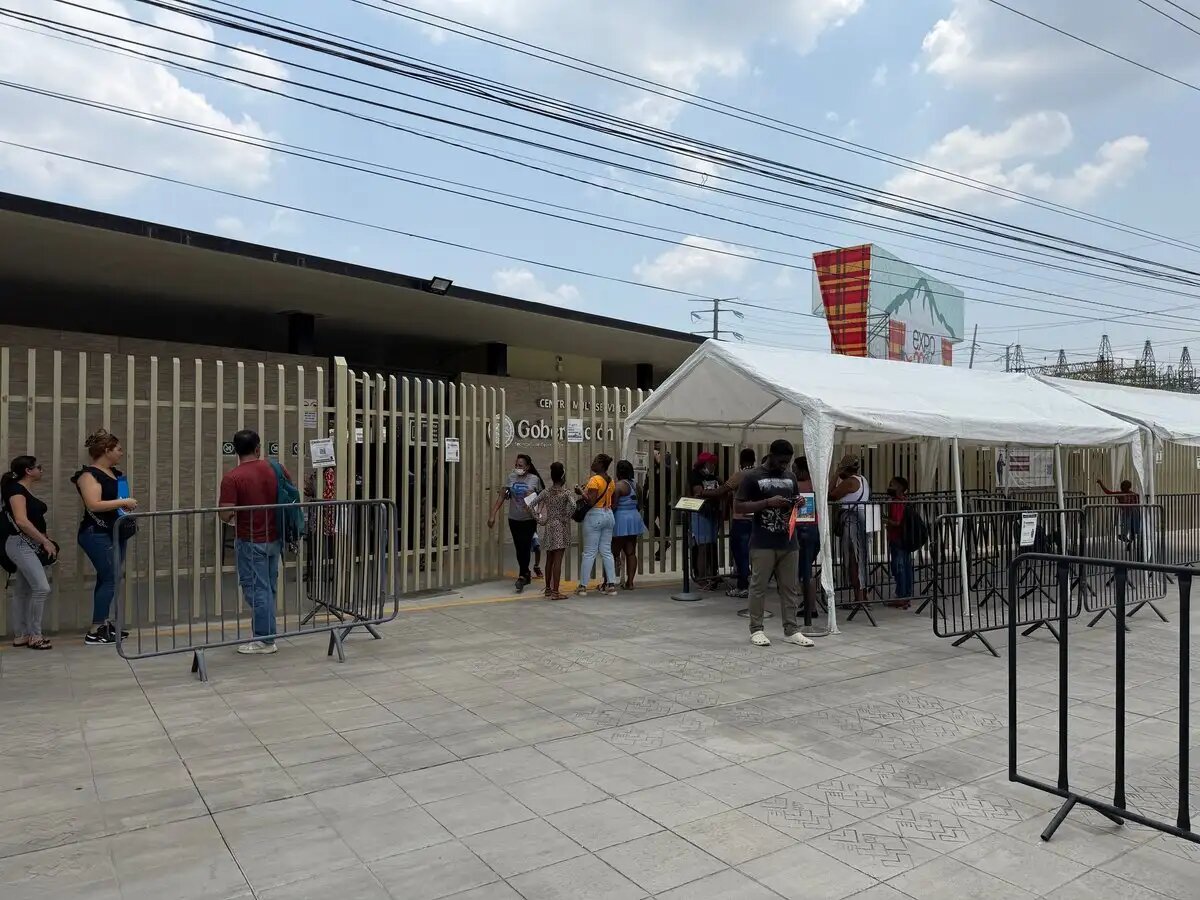 INM y Comar saturados en frontera sur: migrantes esperan más de un año