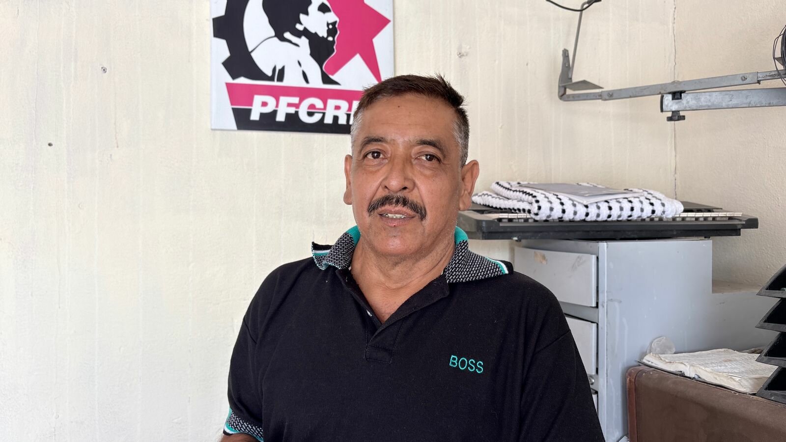 Alertan por venta ilegal de placas de lámina en Coahuila