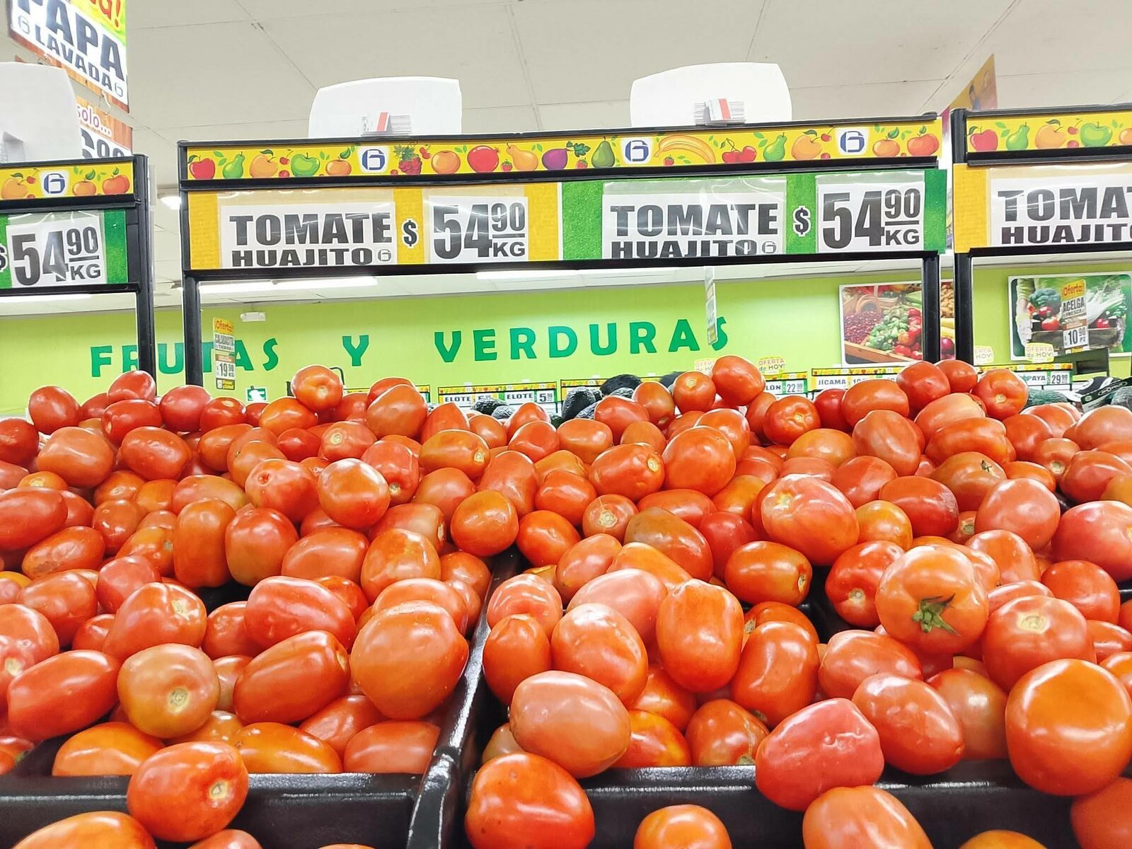 Aumentan precios de combustibles y alimentos en economía mexicana actual