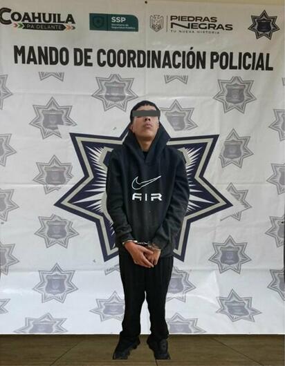 Taxista resulta herido con arma blanca tras intervenir en riña de pareja en Lázaro Cárdenas