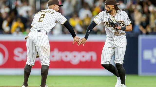 Padres, cerca de ser comprados por el boricua José E. Feliciano