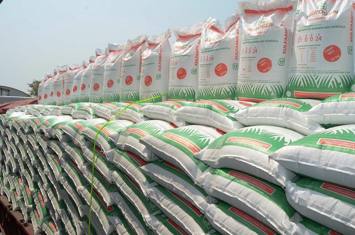 Precios de fertilizantes suben hasta 57% y alertan crisis agrícola