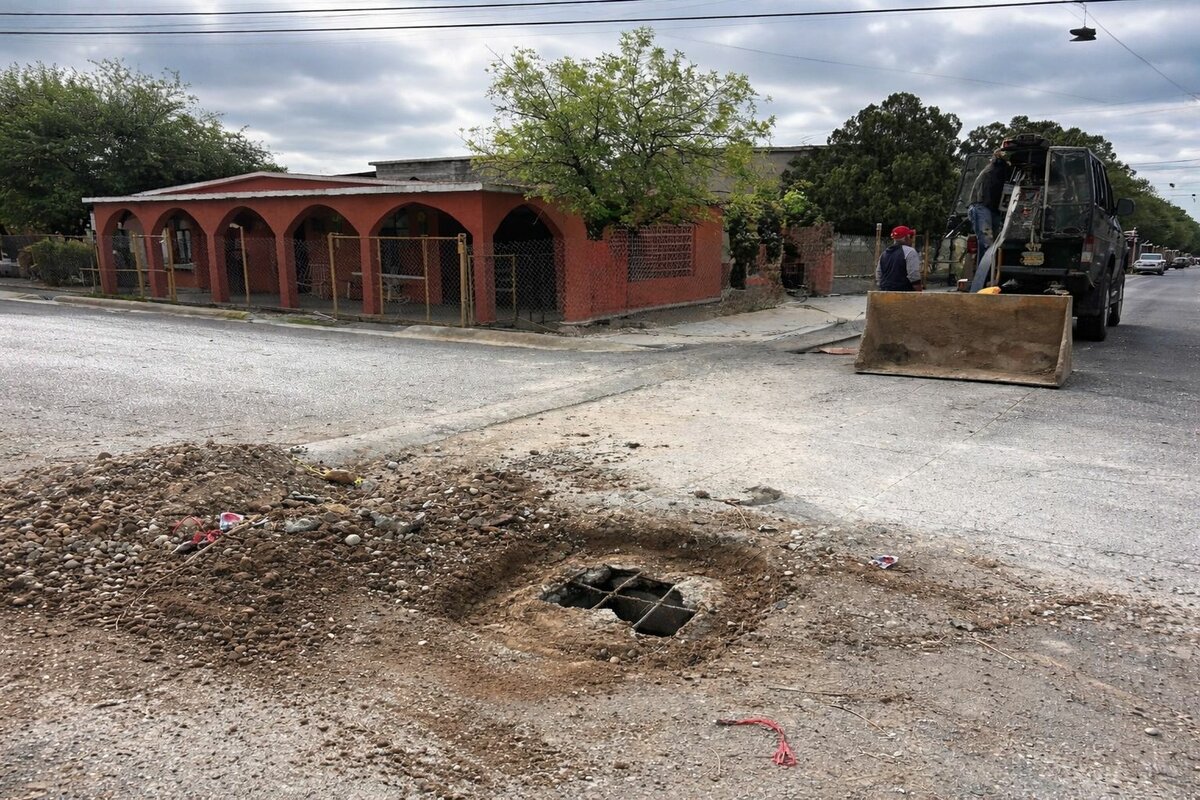 Atienden llamados por fallas de drenaje en Nueva Rosita y continúan labores