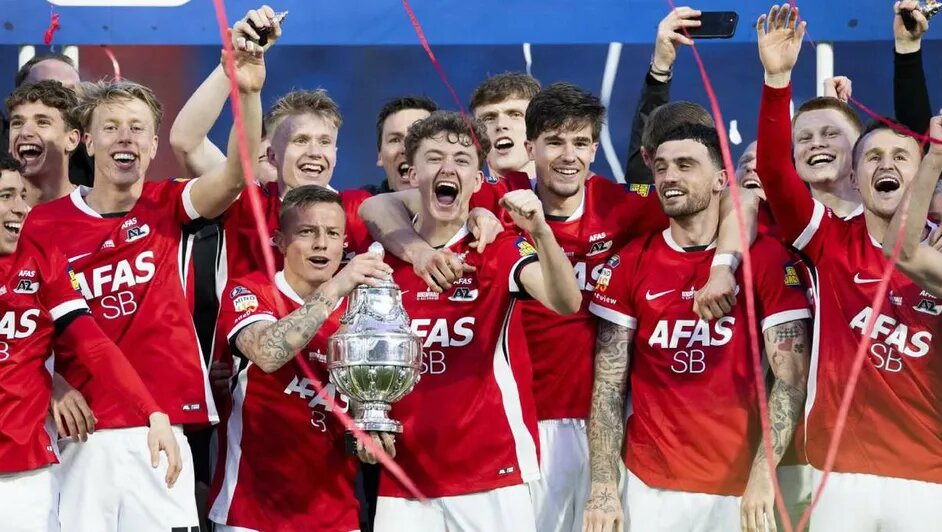 AZ Alkmaar golea 5-1 al NEC y se corona campeón de la Copa de Países Bajos