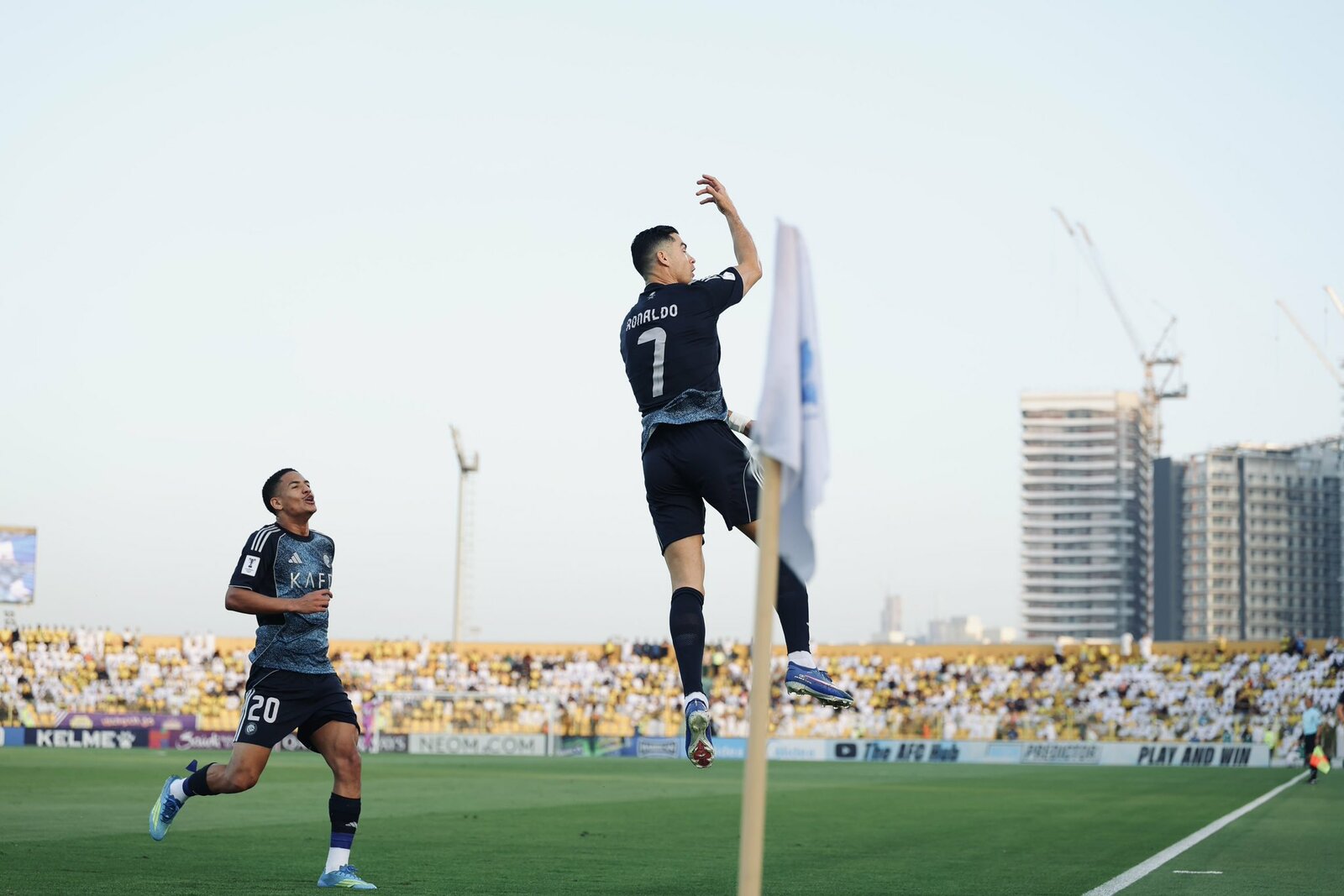 Cristiano Ronaldo anota su gol 969 y Al Nassr avanza a semifinales de Copa Asiática