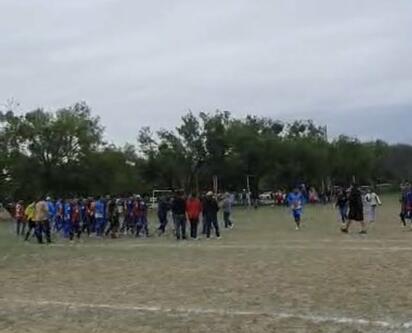 Violencia persiste en Liga de Veteranos; ahora protagonizan bronca entre adultos