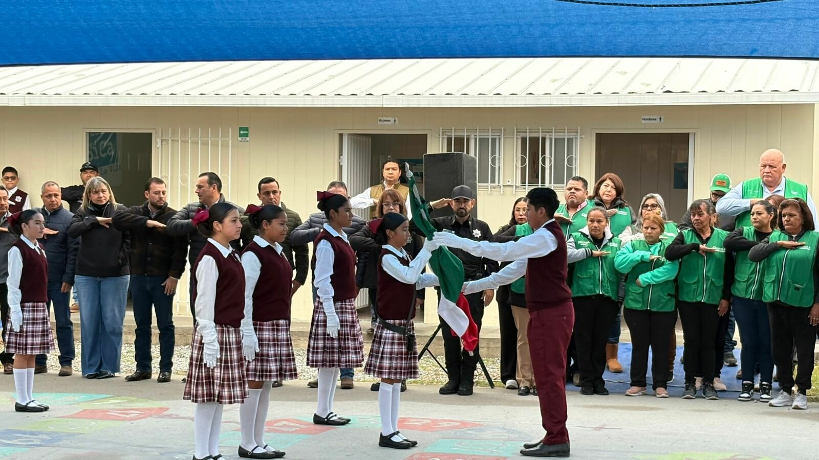 Lunes Cívico impulsa unidad educativa en la primaria Indira Gandhi de Monclova