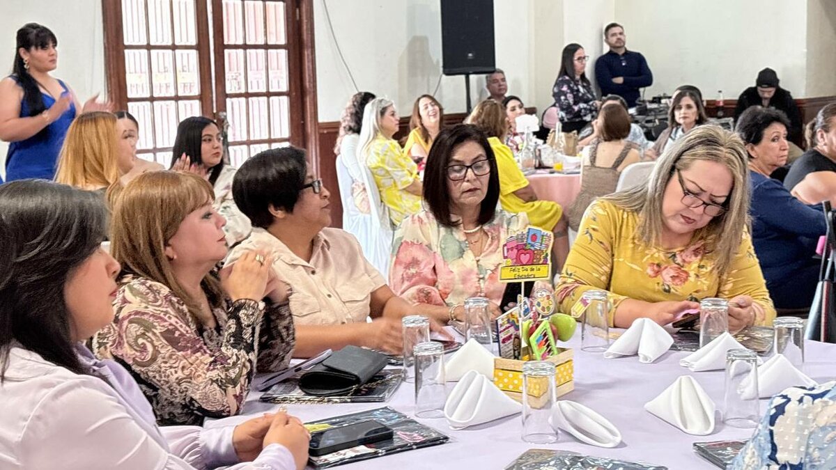 Día de la Educadora