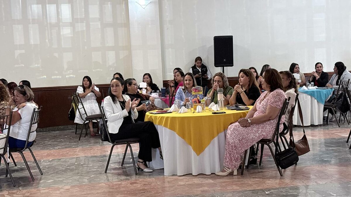 Día de la Educadora