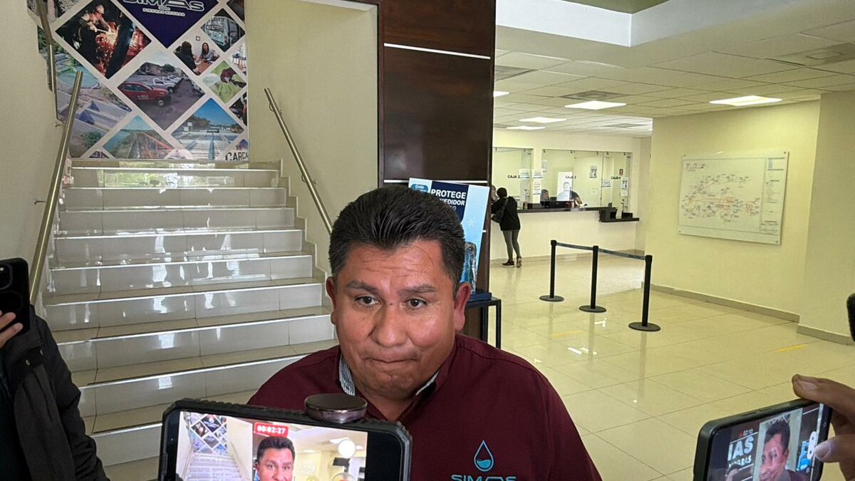 Lorenzo Menera presenta denuncia por presunto uso irregular de material hidráulico