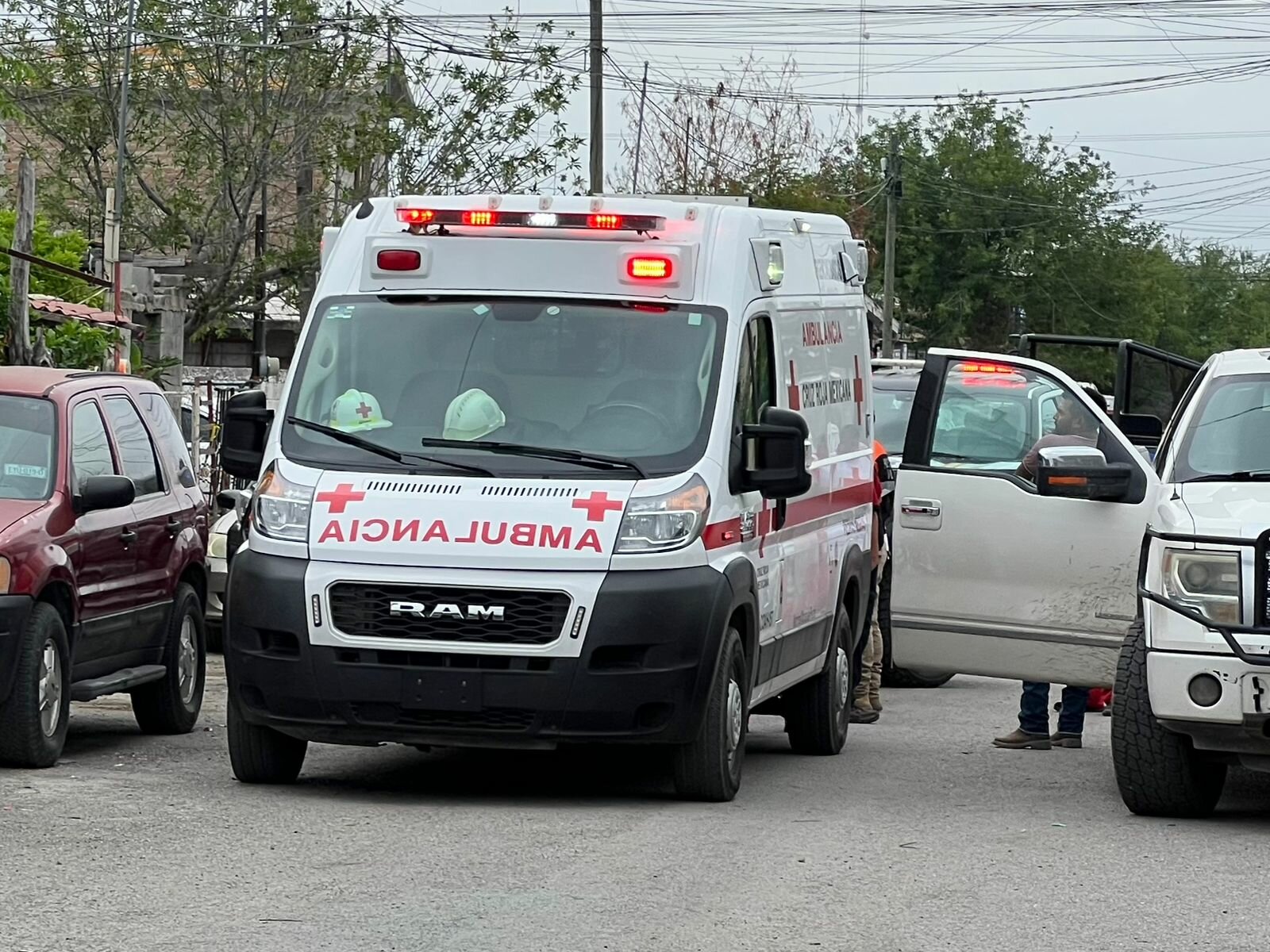 Lo dejan con fracturas tras golpiza en la colonia Periodistas