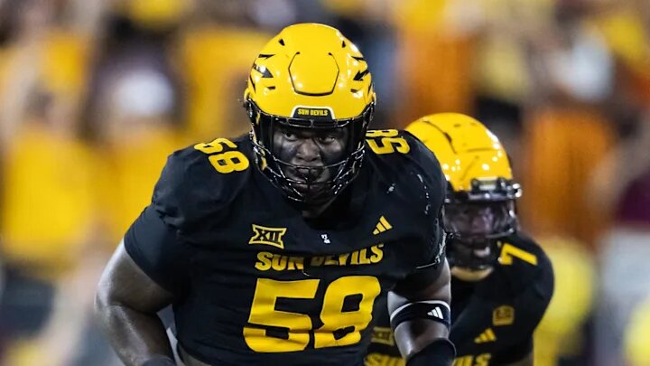 Linea ofensiva para Steelers con Max Iheanachor en el pick 21