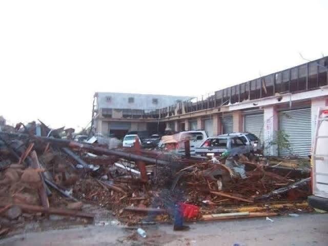 tornado : Aquella tarde, a las 18:21 horas, el fenómeno tocó tierra en la colonia Año 2000.