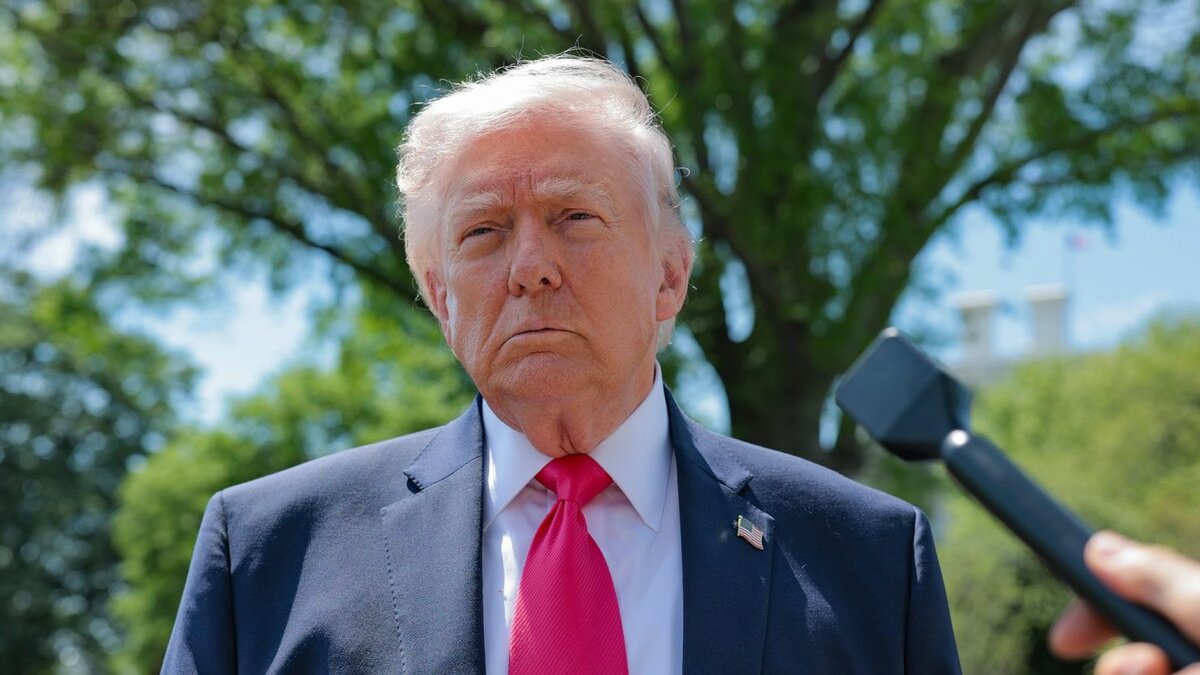 Trump cancela viaje de enviados a negociaciones con Irán en Pakistán y endurece postura