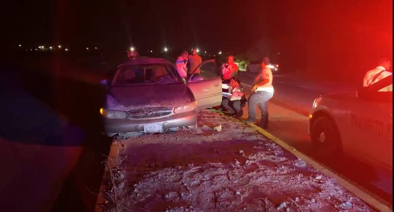   Un percance automovilístico registrado en la carretera federal número 2, en el tramo Piedras Negras–Acuña, a la altura del relleno sanitario, generó