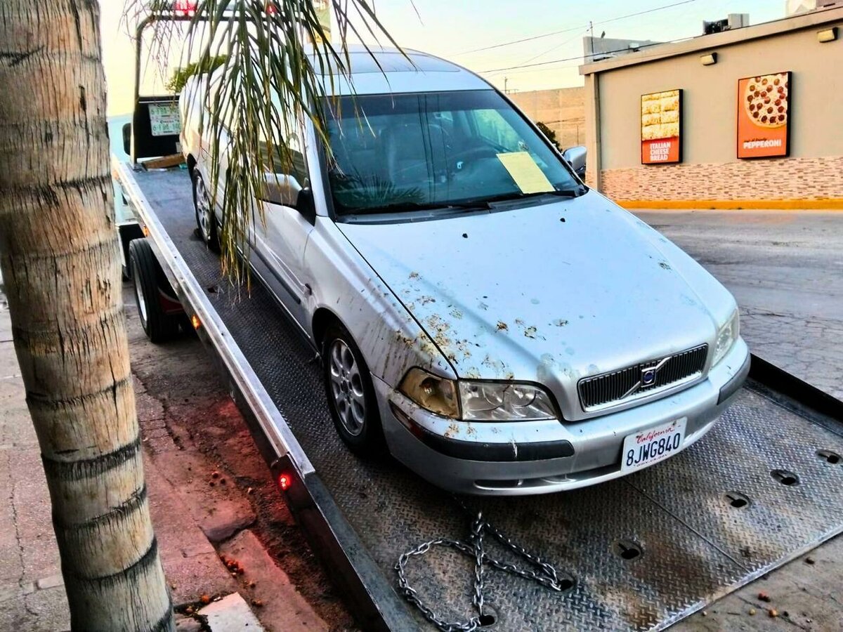 Obstrucción de la vía pública y vehículos chatarra, principales reportes atendidos por Inspección y Verificación