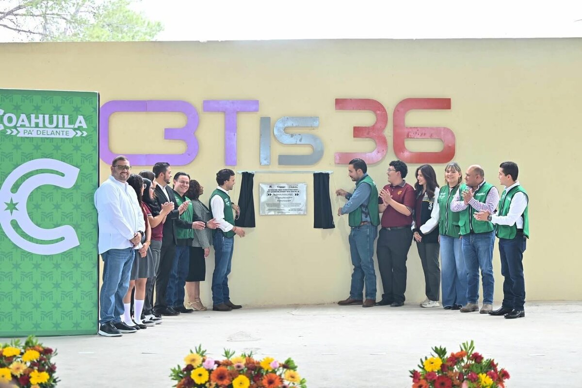 Carlos Villarreal fortalece servicios y espacios públicos en Monclova