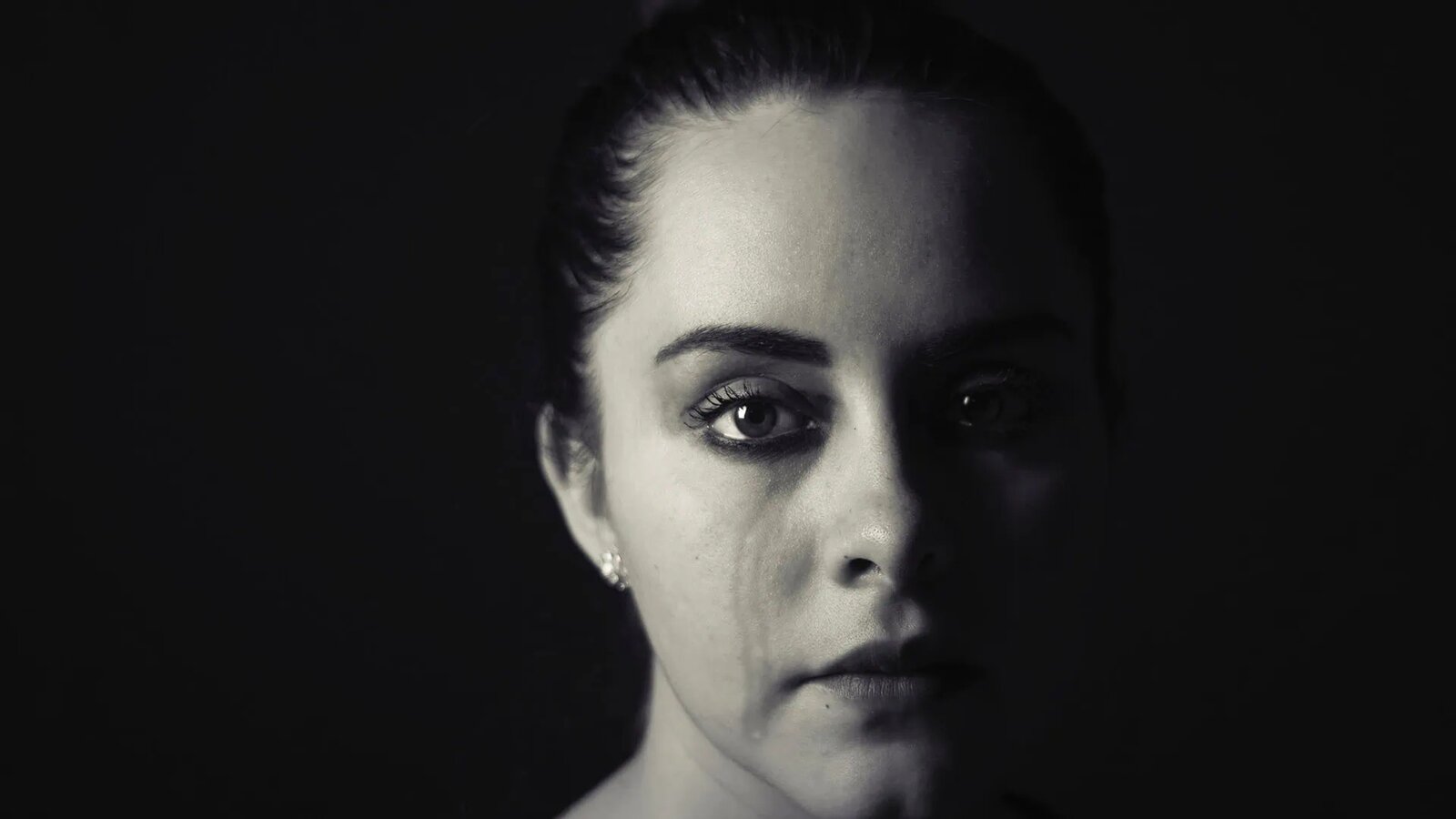 El trastorno bipolar es una afección psiquiátrica compleja que influye en el estado de ánimo, los niveles de energía y la capacidad de llevar a cabo