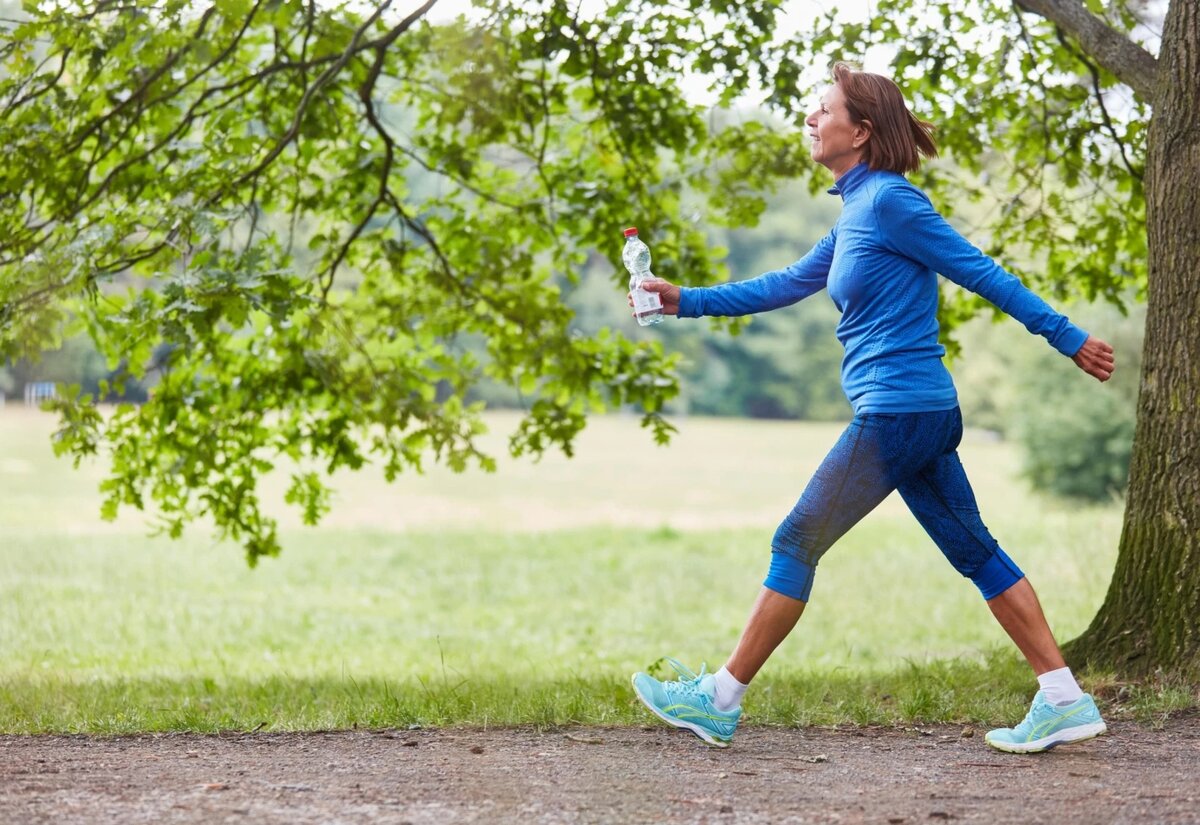 Mantenerse activo todos los días no es una opción, sino una necesidad: caminar y evitar el sedentarismo es fundamental para cuidar tanto la salud física como