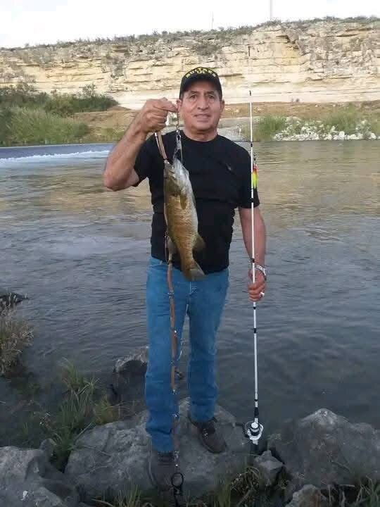  Acuña, Coahuila.– Un recorrido recreativo en kayak que inició en las inmediaciones de las compuertas de la presa La Amistad, con dirección hacia Ciudad