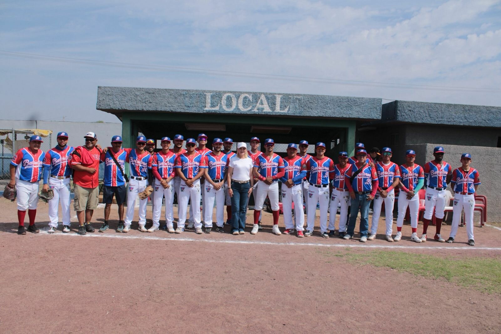 Con gran asistencia en Barroterán, autoridades municipales inauguraron la temporada 2026 de la Liga Instruccional del Norte de Béisbol, fortaleciendo