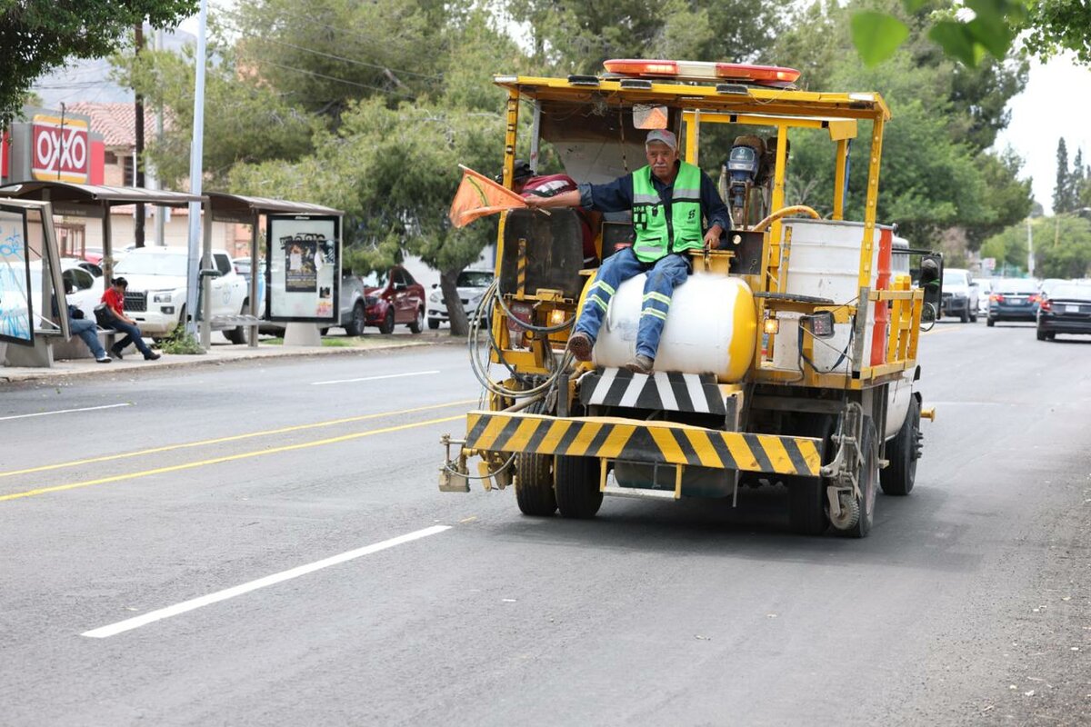 Estas acciones, se realizaron en el tramo comprendido entre los bulevares Venustiano Carranza e Isidro López Zertuche.  Para mejorar la movilidad urbana