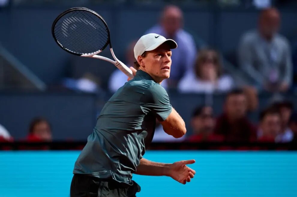    Jannik Sinner venció 6-2, 7-5 a Cameron Norrie y avanzó a los cuartos de final del Mutua Madrid Open.  Jannik Sinner se clasifica para los cuartos de final